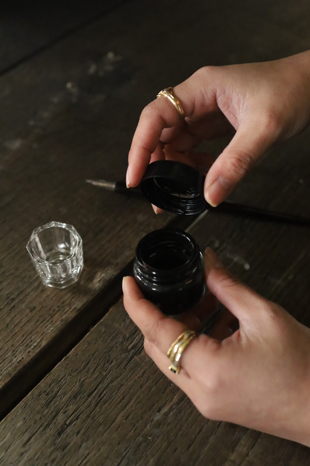 Nib & Ink Calligraphy with Hand Lettering Folk