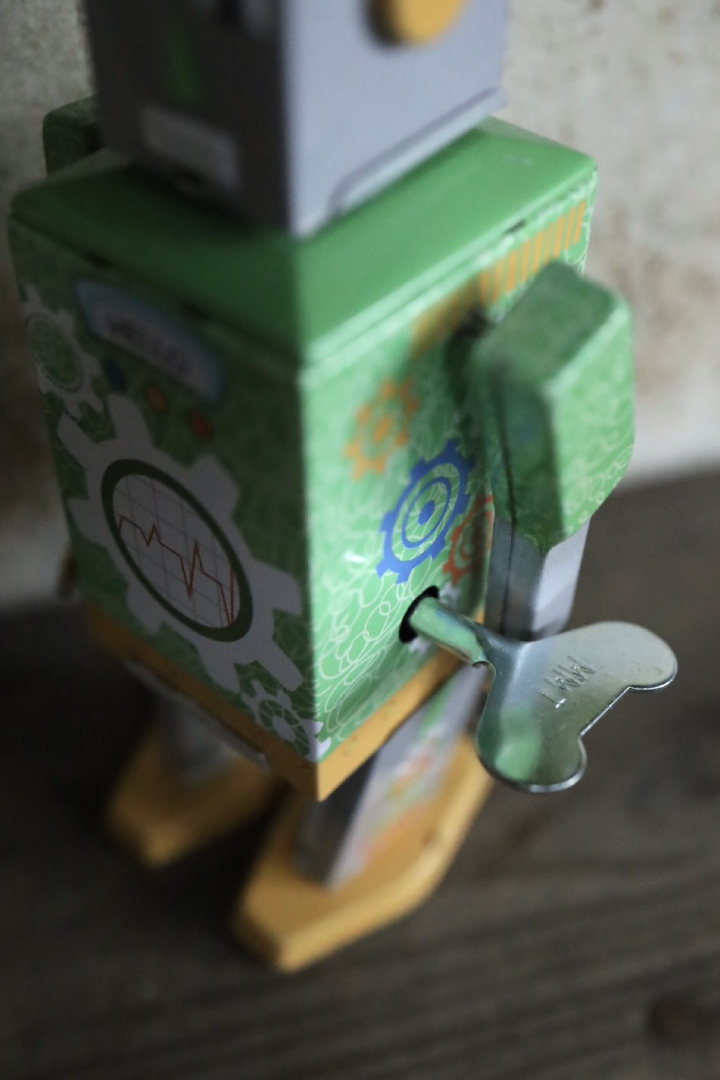 Eco Bot - Retro Robot Tin Toy Mr&Ms Tin