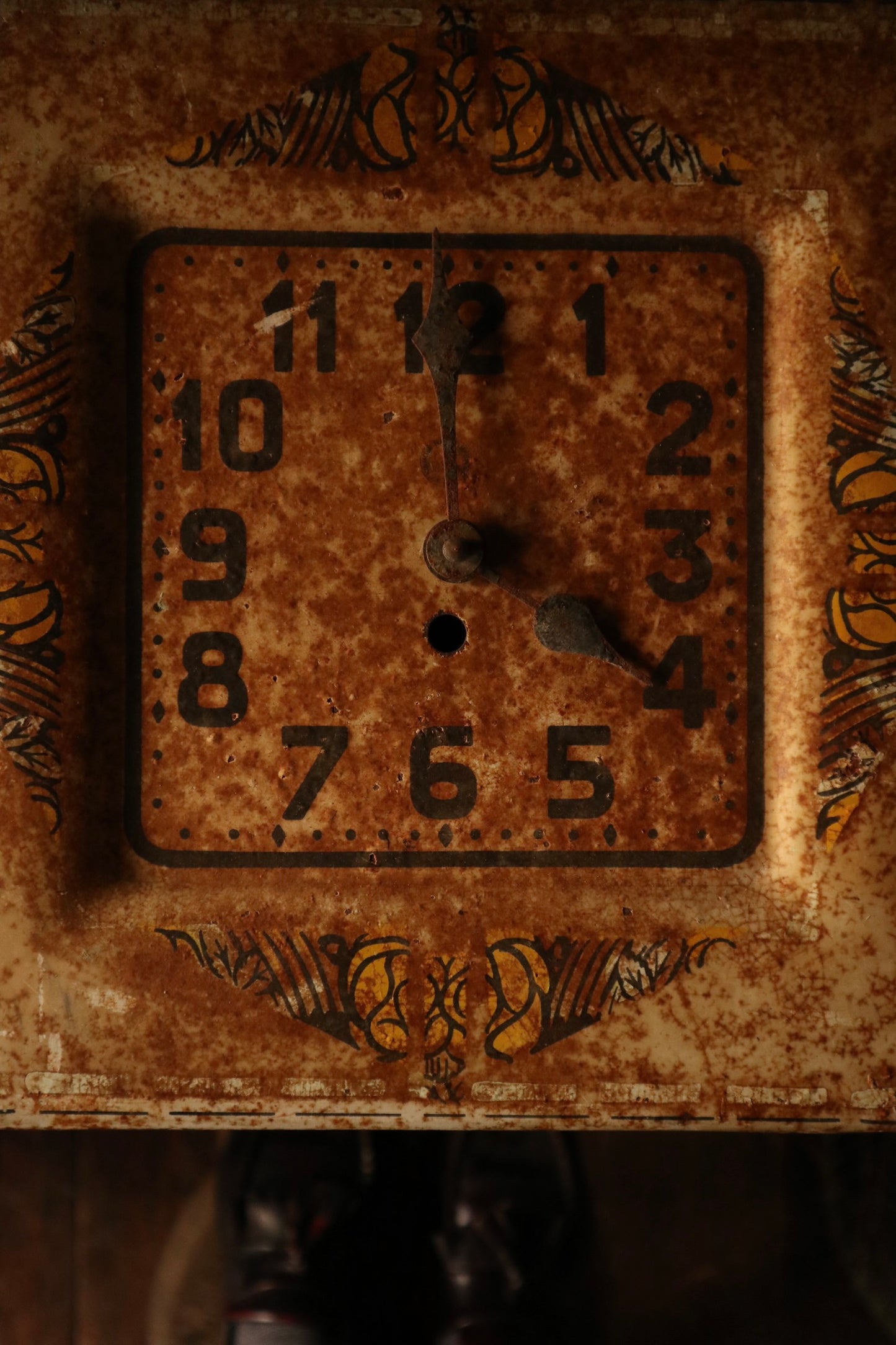 Tin Clock with Floral Detail