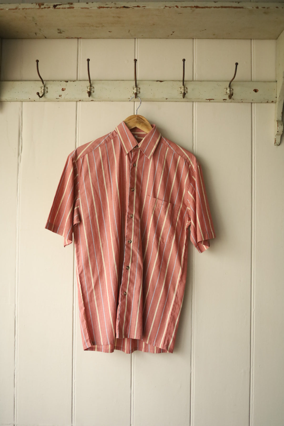 Gabicci short sleeve striped shirt red