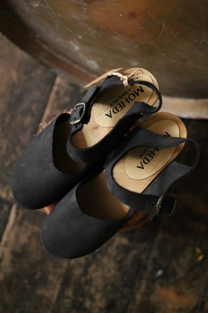 Black Moheda Clogs