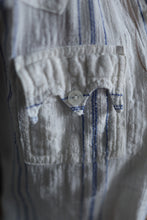 Load image into Gallery viewer, Cheesecloth Shirt with pocket details