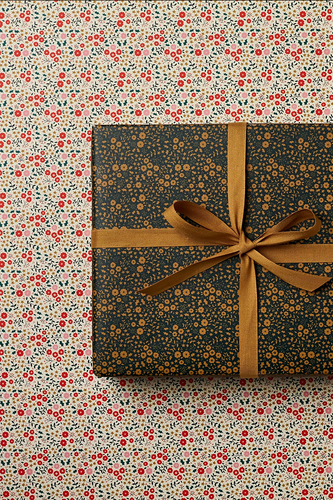 Little Flower and Star Christmas Gift Wrap double sided