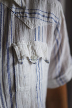 Load image into Gallery viewer, Cheesecloth Shirt with pocket details