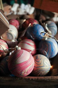 Marmor Paperie Hand-Marbled Baubles