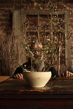 Load image into Gallery viewer, Ikebana Style arranging for the home with La Famille